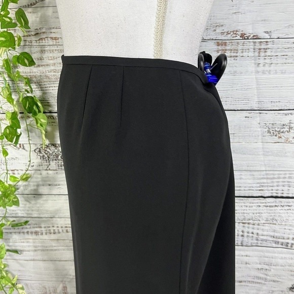 Jones Studio Skirt size 4 Classic Black Straight Knee Kick Pleats Modest Career - Picture 7 of 10